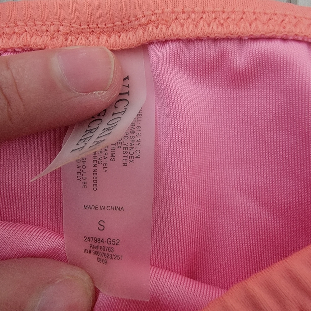 VS Swimsuit - Picture 2 of 5